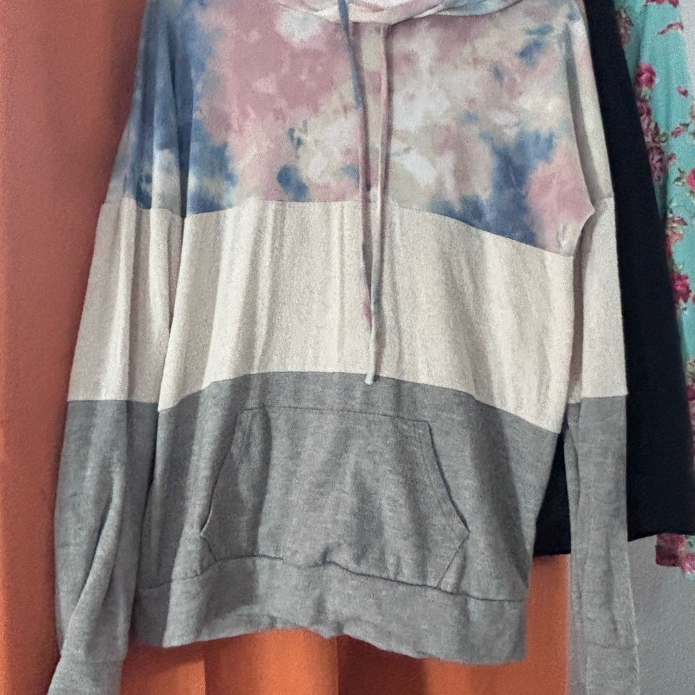 Women's Tie-Dye Hoodie
